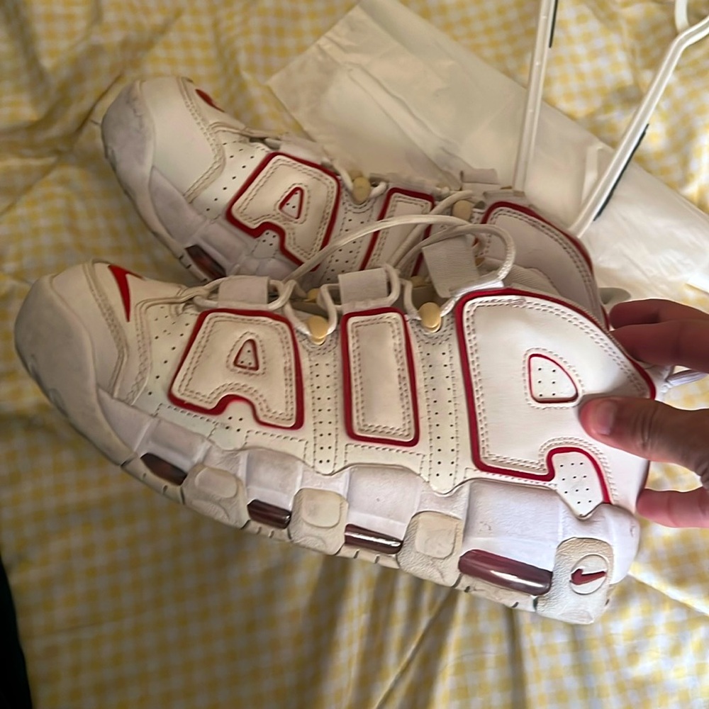 NIKE AIR MORE UPTEMPO
